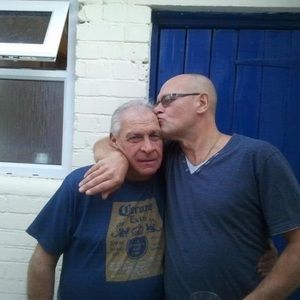 Meet your Posher, Laszlo